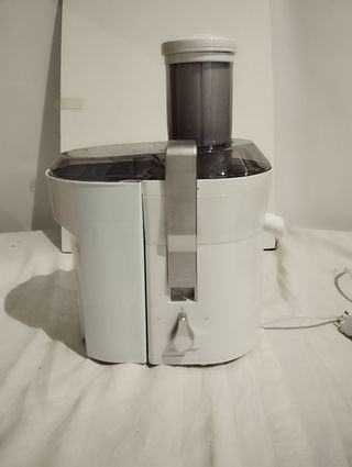 Centrifuga per frutta e verdura.