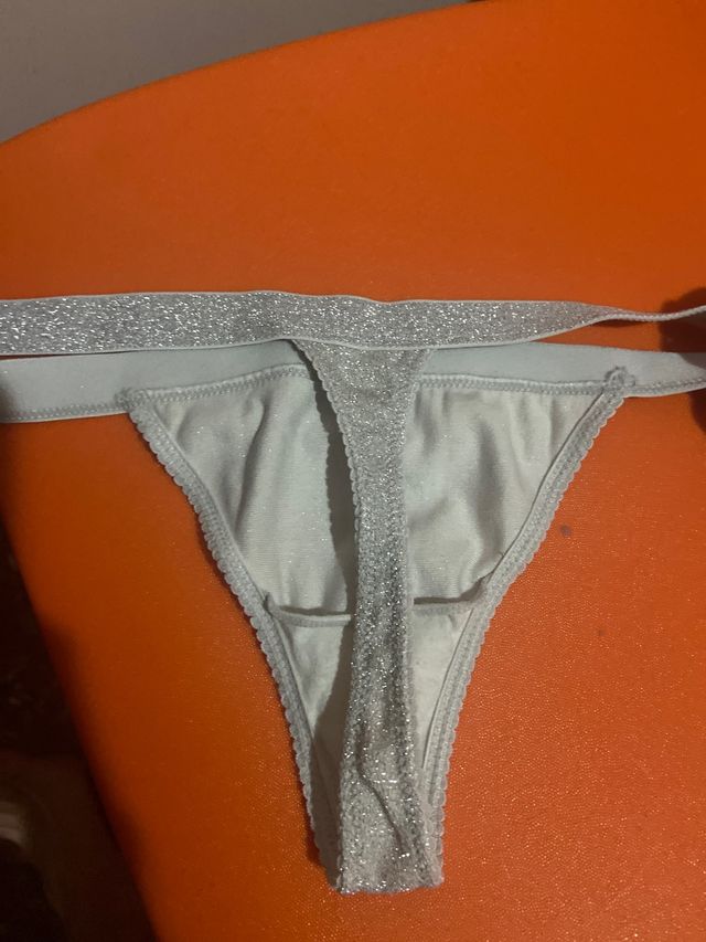 Tanga brillante de segunda mano por 12 EUR en Valencia en WALLAPOP