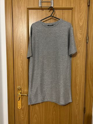 Vestido gris plata Zara