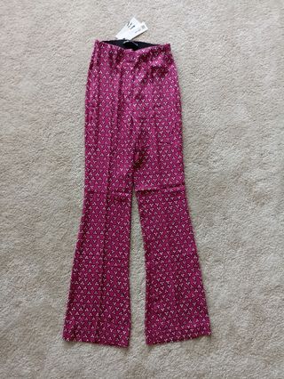 Pantalón Best Sellers Zara