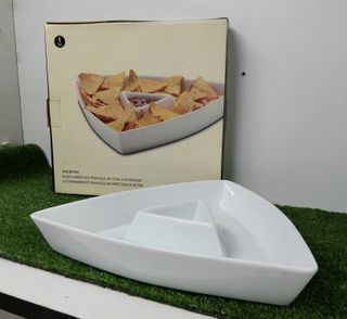 Platos para entremeses triangular 2 divisiones