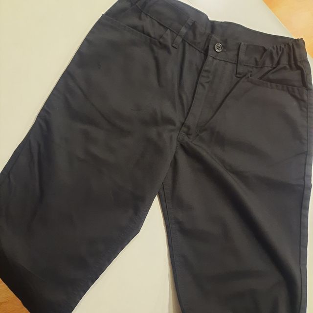 pantalón negro, varias tallas, preguntar