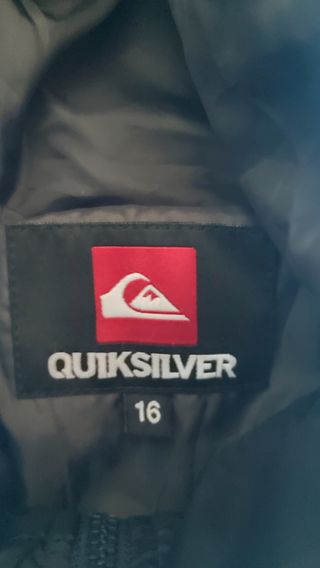 Plumífero Quicksilver talla 16.