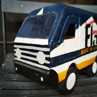 coche, furgoneta, madera. juguete antiguo