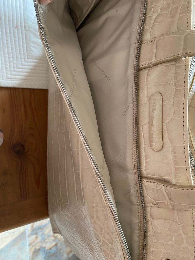 Cartera de piel porta-documentos Piquadro.