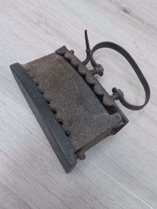 Plancha carbón hierro antiguo