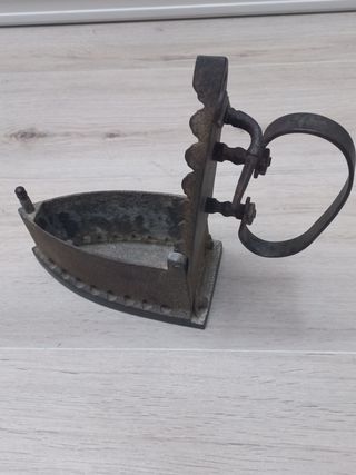 Plancha carbón hierro antiguo