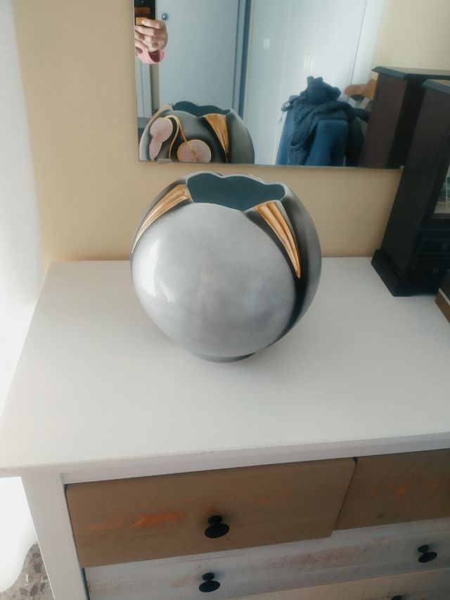 Jarrón o figura de cerámica