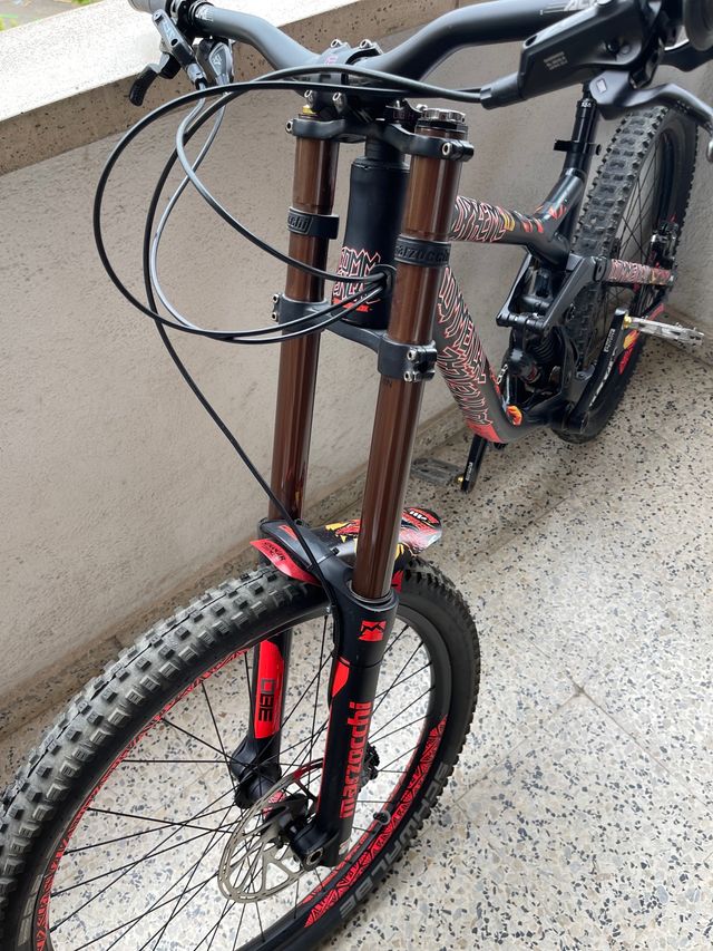 Commencal supreme v3 dh park