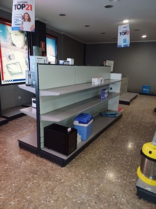 ESTANTERIAS TIENDA ELECTRODOMESTICOS