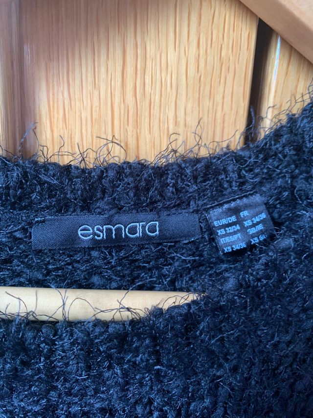 Vestido negro efecto pelo