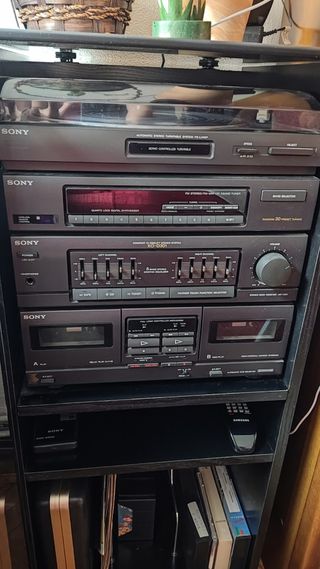 minicadena Sony de 1980 con mueble