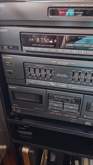 minicadena Sony de 1980 con mueble