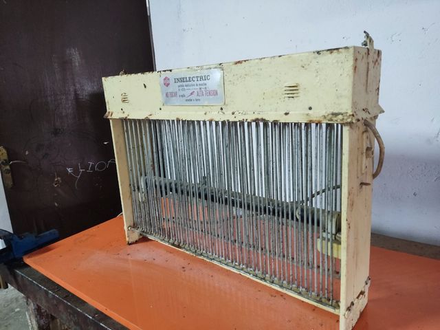 Pantalla destructora de insectos