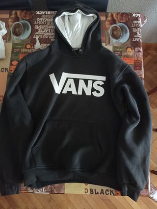 sudadera de vans con capucha
