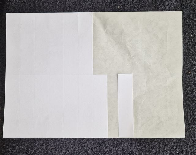 Caja etiquetas adhesivas. 105×24,7 milímetros.