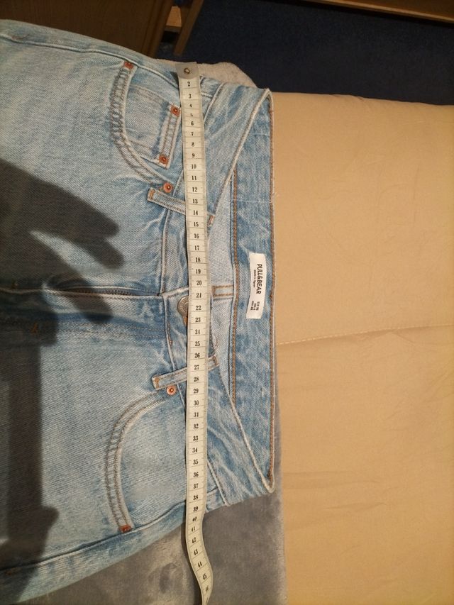 pantalon acampanado pull&bear