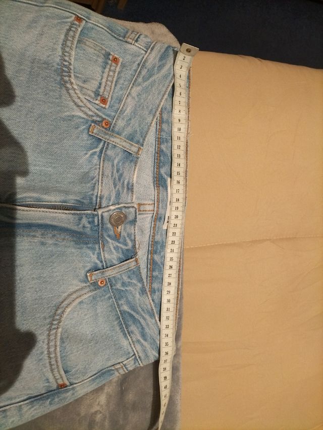 pantalon acampanado pull&bear