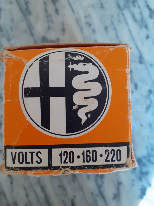 2 ferri da stiro vintage 1 piccolo 