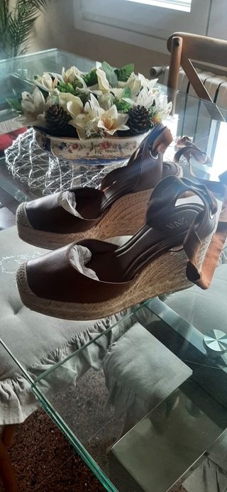 Alpargatas piel Zara