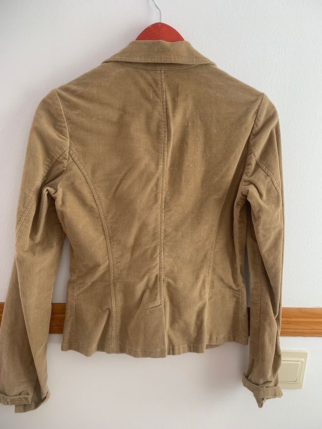 Chaqueta pana camel