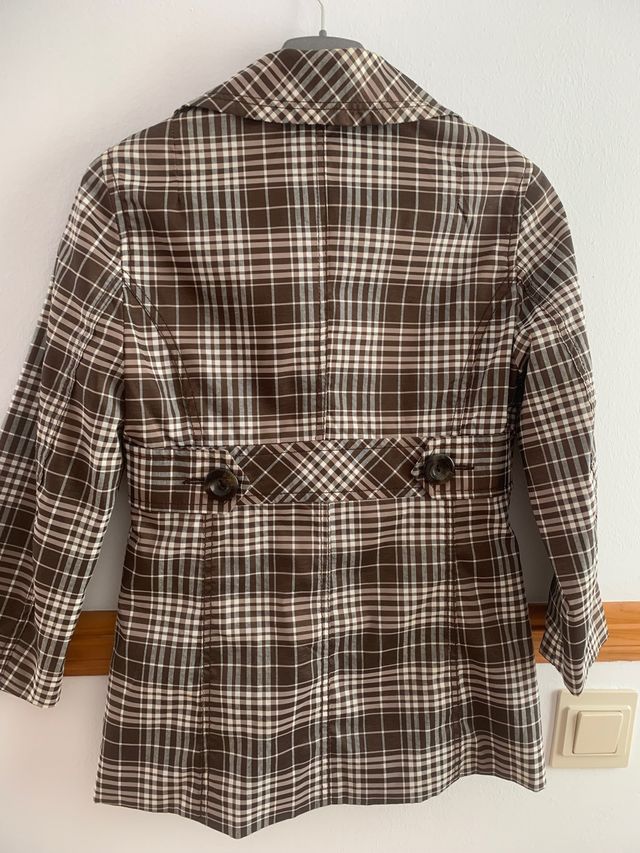 Gabardina marrón cuadros