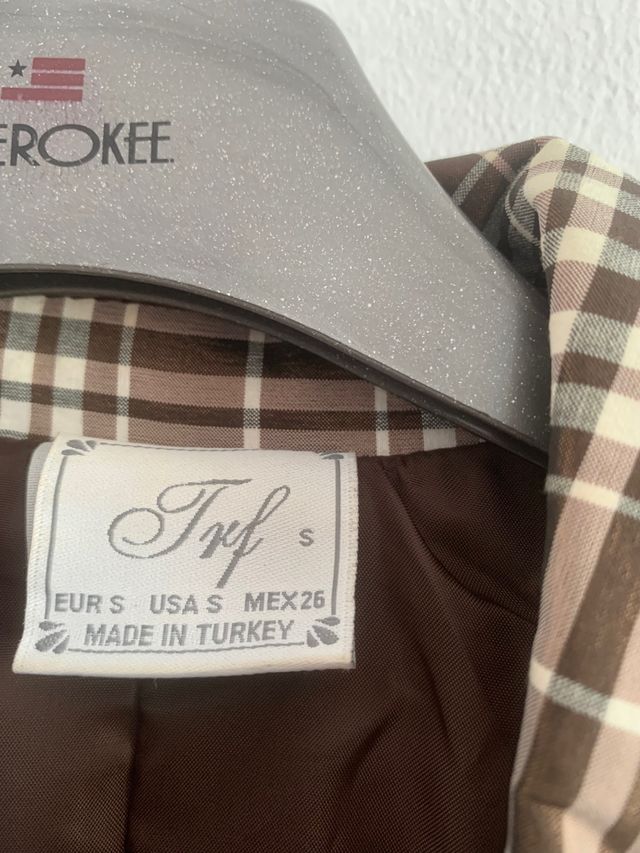 Gabardina marrón cuadros
