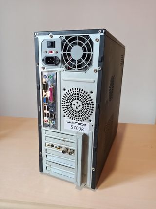 VENDO TORRE ORDENADOR OFICINA