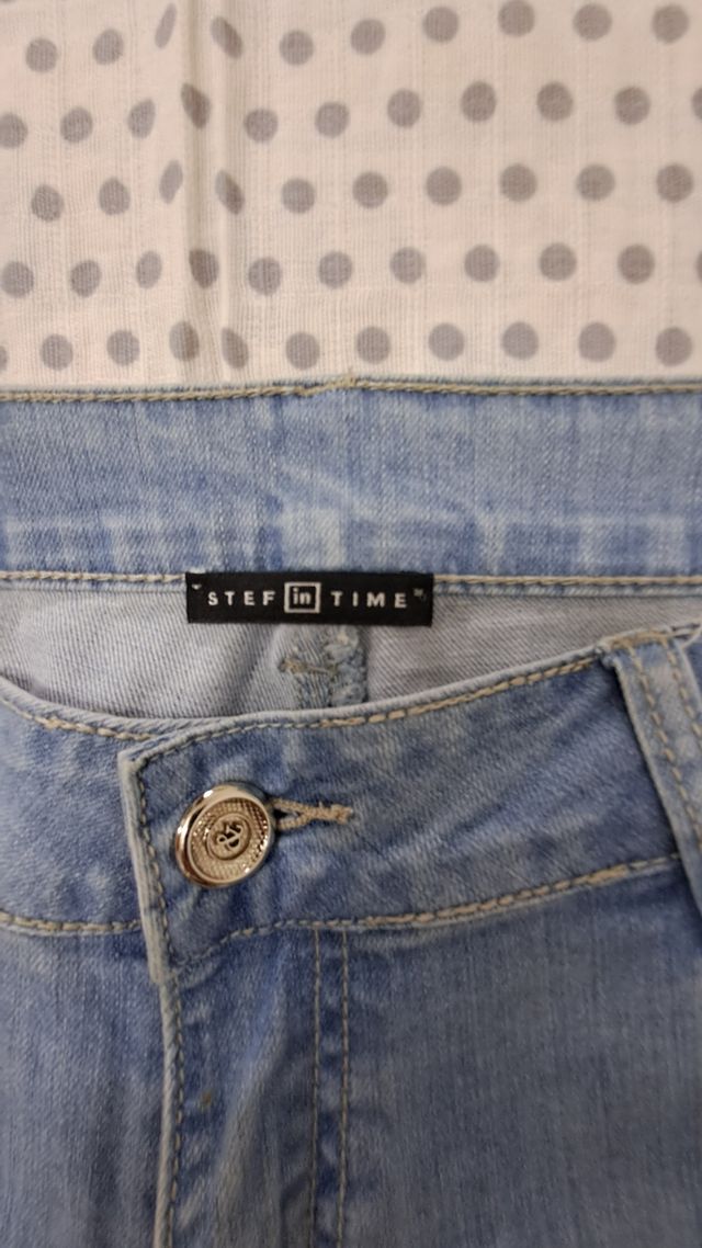 Pantaloncino corta donna in denim