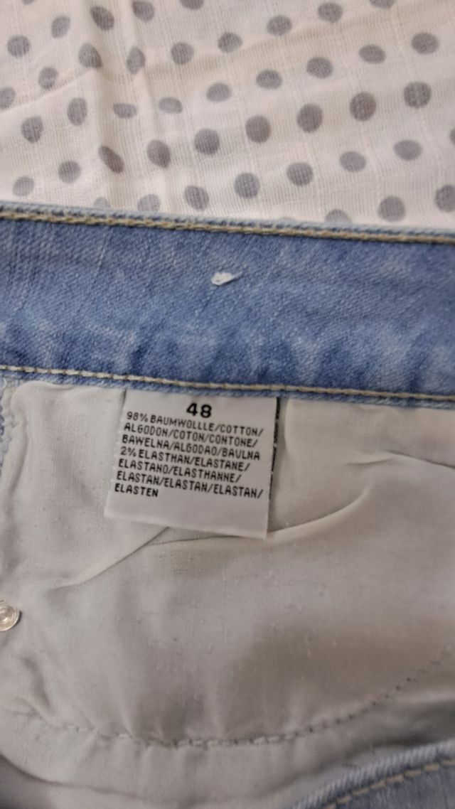 Pantaloncino corta donna in denim