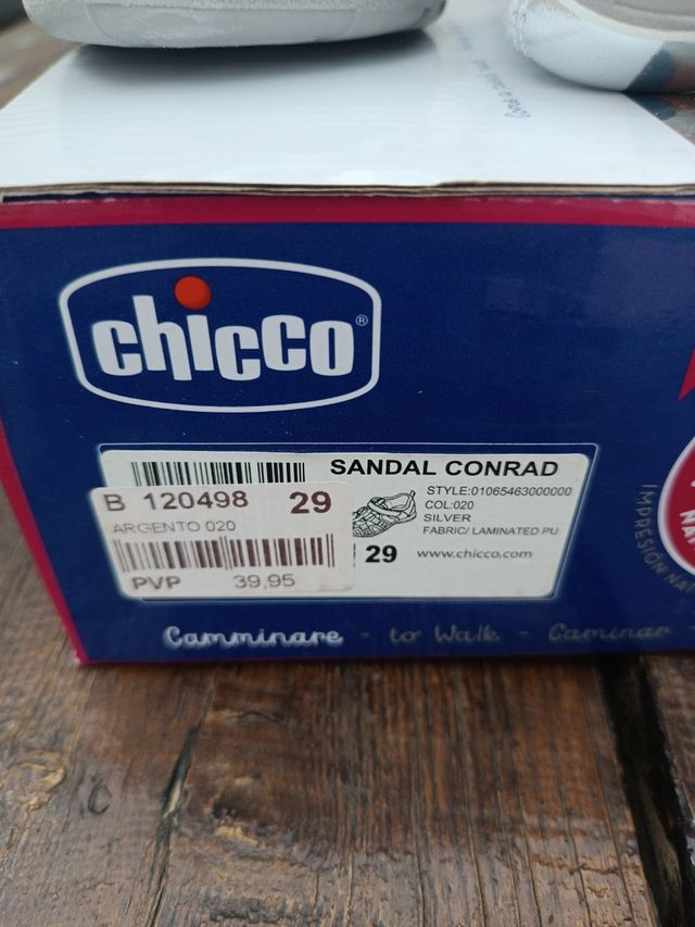 Sandalias 29 chicco sin estrenar