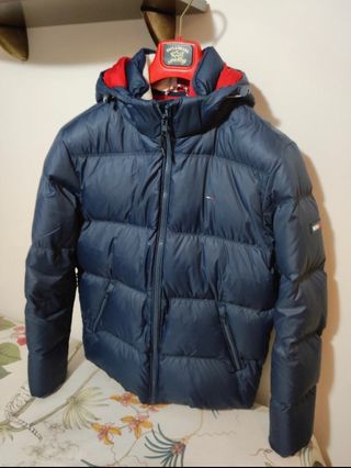 PLUMAS TOMMY HILFIGER
