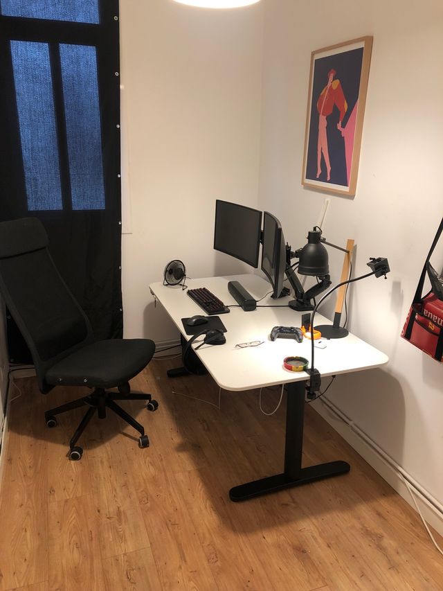 IKEA Office Table Raise \/ Sit escritorio elevable de segunda mano por