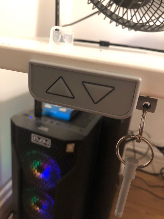 IKEA Office Table Raise \/ Sit escritorio elevable de segunda mano por