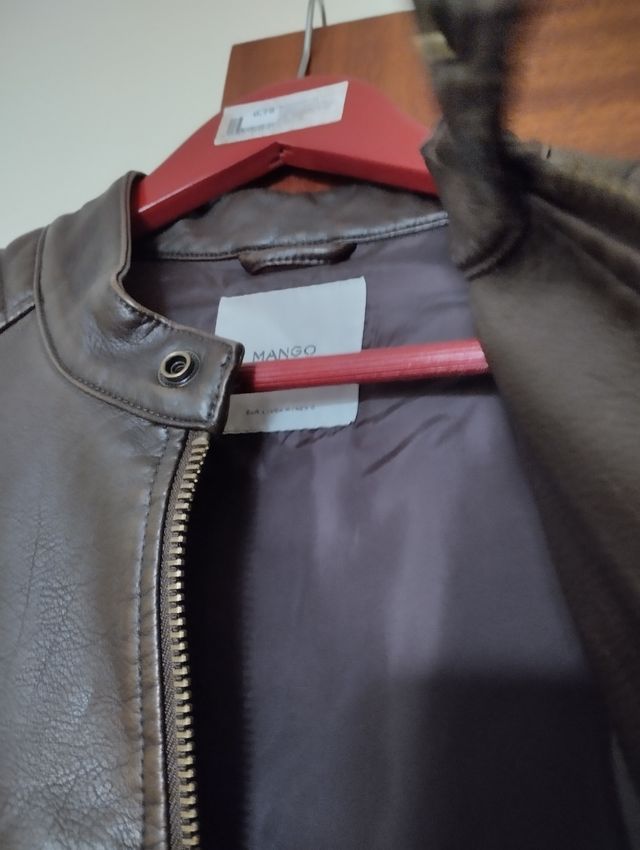 Cazadora polipiel de Mango