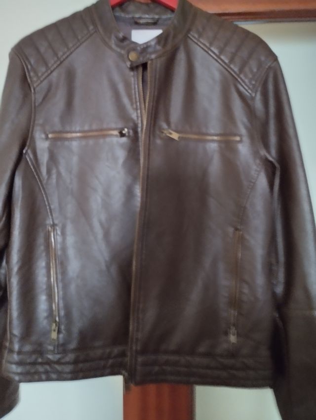 Cazadora polipiel de Mango