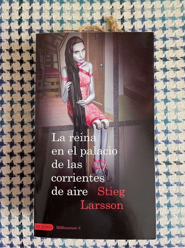 La Reina en el palacio de las corrientes.