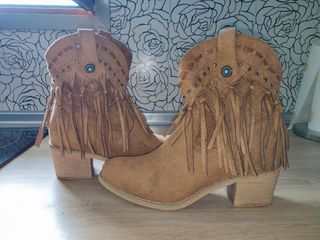 Se venden botines