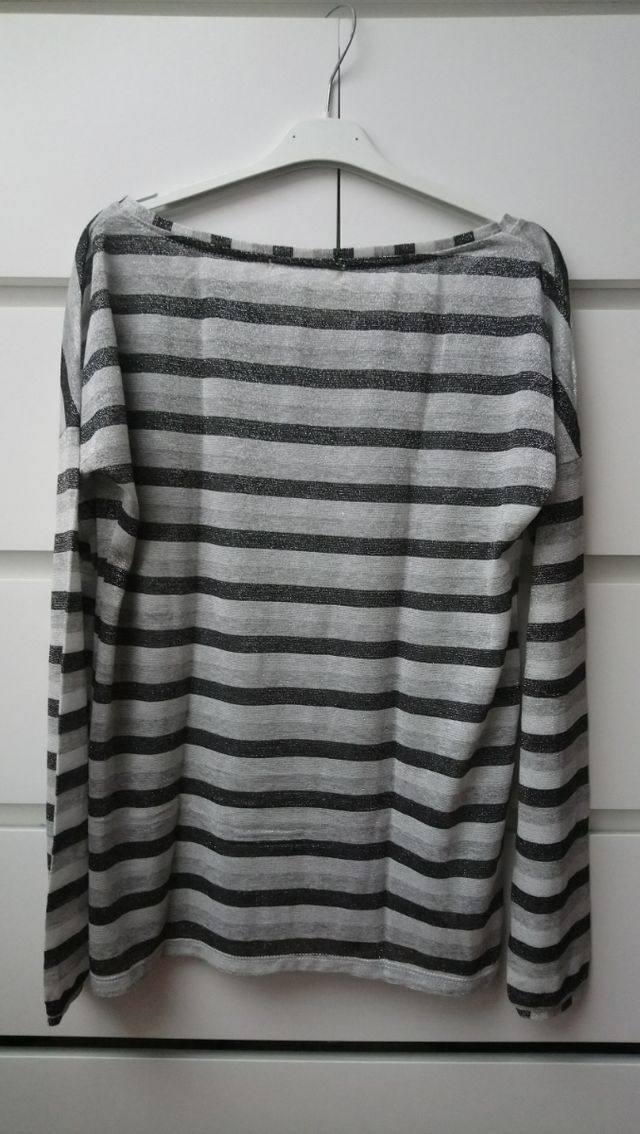 camista fina manga larga. 