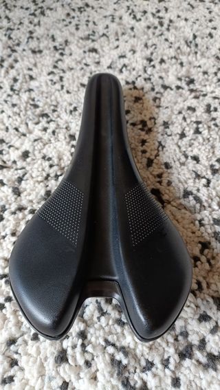 Sillín Giant contact forward aluminio