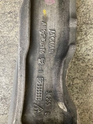 Brazo suspensión Jaguar 