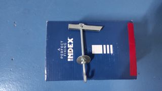 30 Basculantes por gravedad. Ganchos para colgar