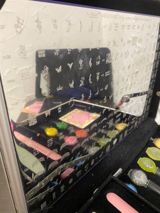 Maletin decoracion uñas konad stamping