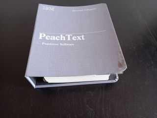 Procesador de textos IBM PeachText ver. 1.0