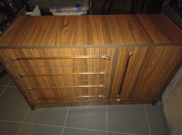 MUEBLES DE HABITACIÓN