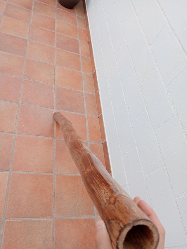 Didgerido fatto a mano