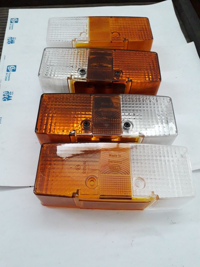 Juego de pilotos y plásticos delanteros