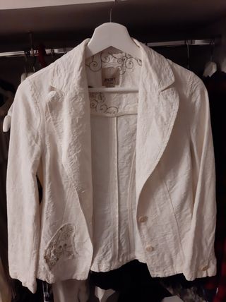 chaqueta jocavi, es de lino