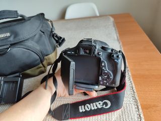 Canon EOS 600D + dos objetivos + tripode