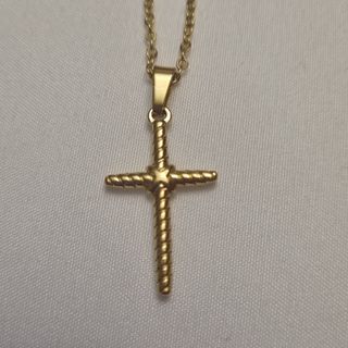 cadena con colgante Cruz en color oro Nuevo 